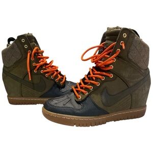 NIKE DUNK SKY HI WEDGE SNEAKERS